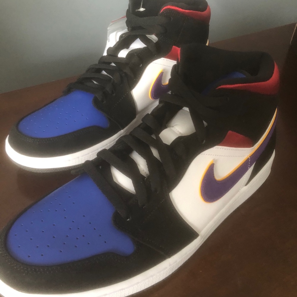 Size 13 Air Jordan 1 Mid SE Black/Purple-White